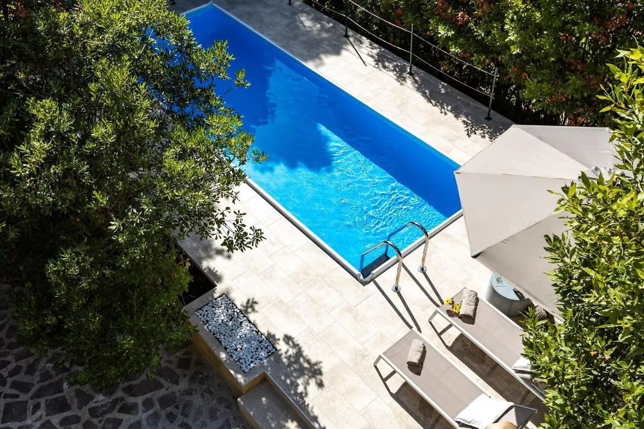 Villa Cesarina Amazing Villa with Private Pool in the Tuscan hills Casale Marittimo 0*,  Italia